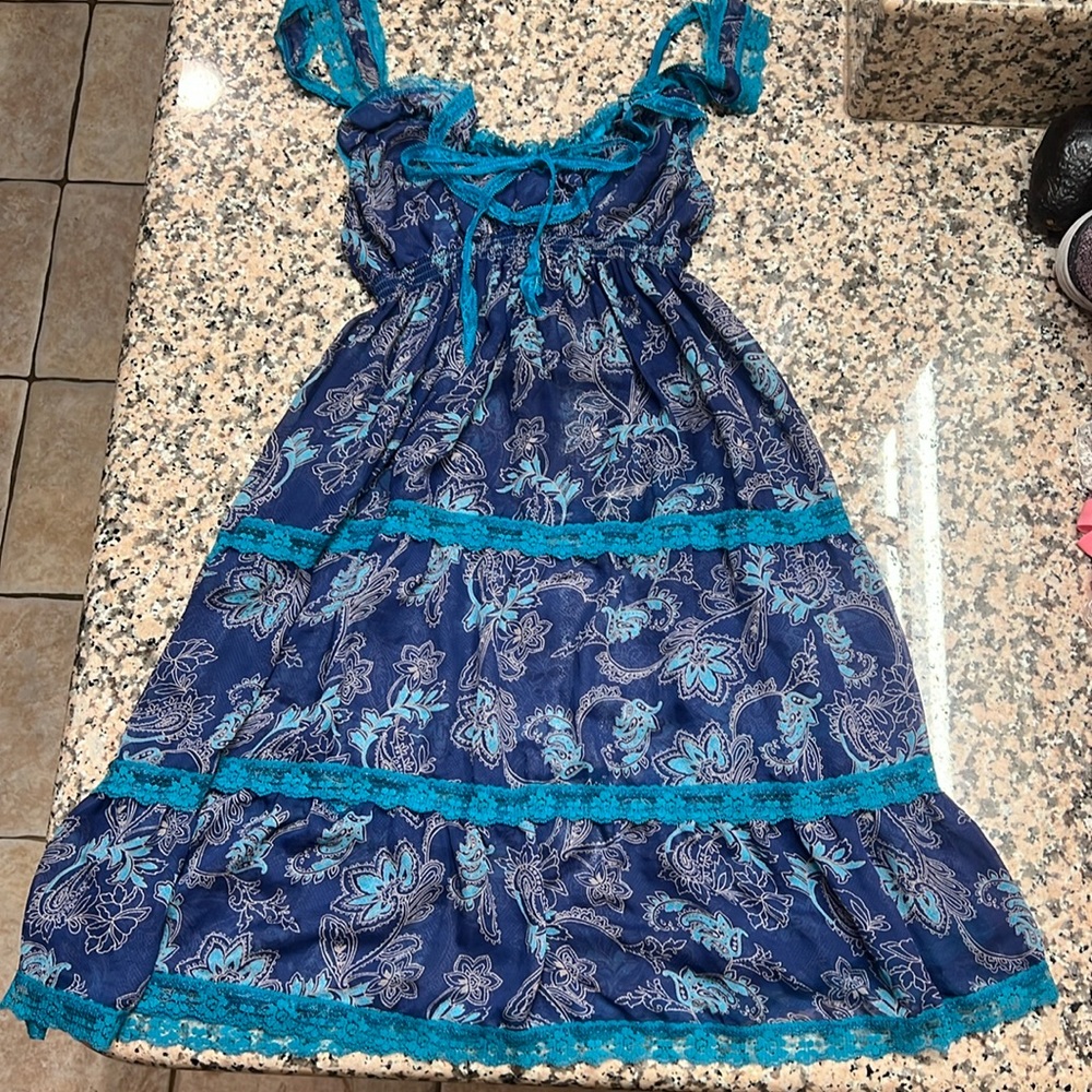 Victorias Secret nightie size medium.